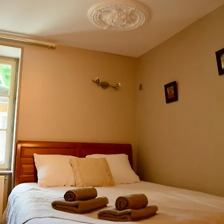 بيت للعطل Avec Piscine *